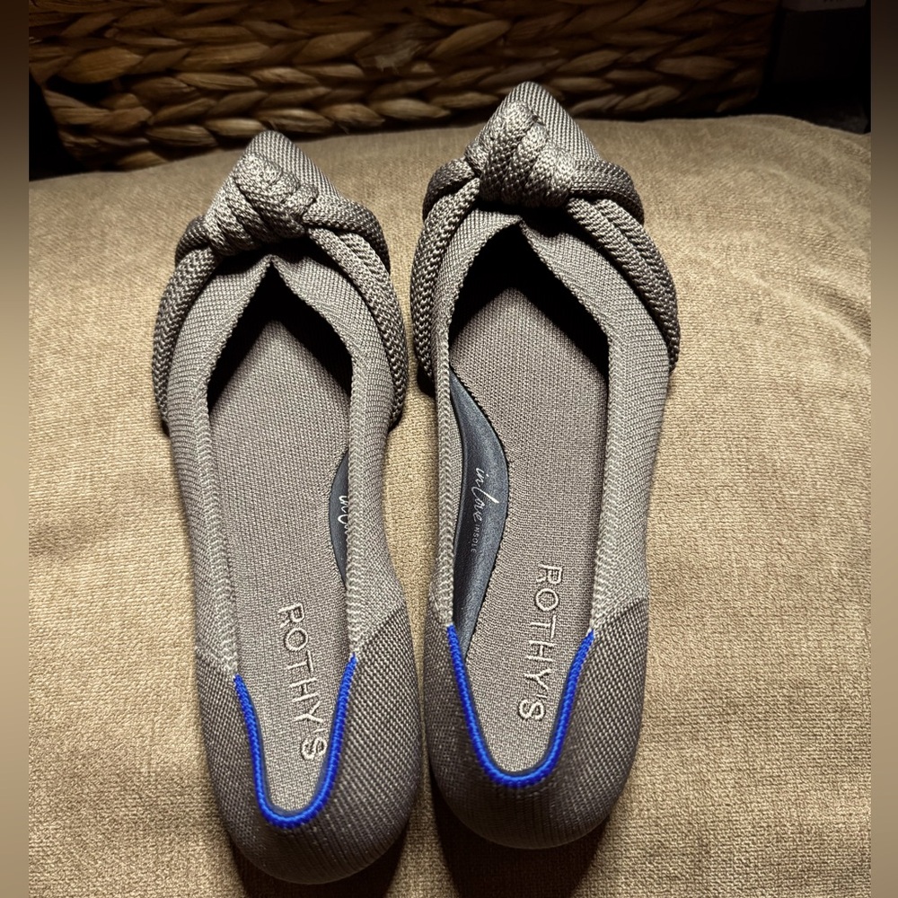 NWOT Rothy's Womens The Knot Point II Flats, Sparrow Size 7
